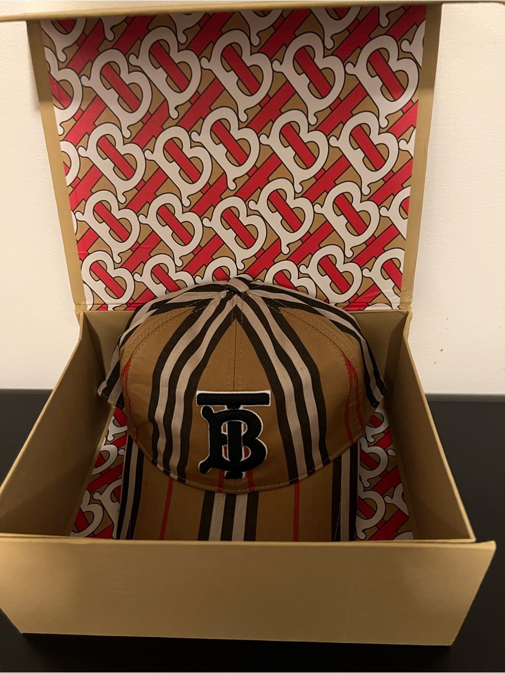 Beautiful BURBERRY HAT🔥